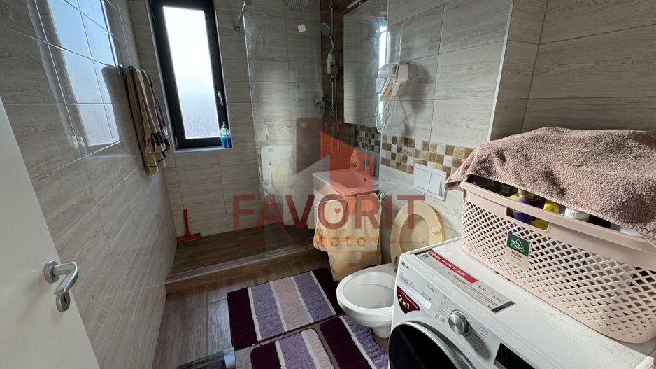 Terasa generoasa. Modern amenajat. - Poză 9