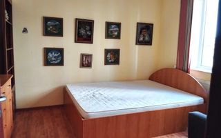 Apartament 90 mp+2 balcoane-etaj 1-curte, parcare-C. Moldovei - Poză 4