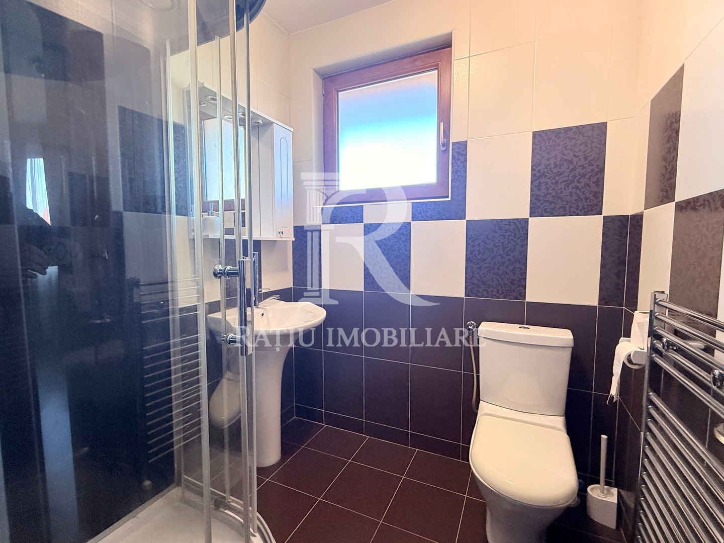 Casă spațioasă de închiriat | 4 dormitoare | Sânmartin - Poză 30