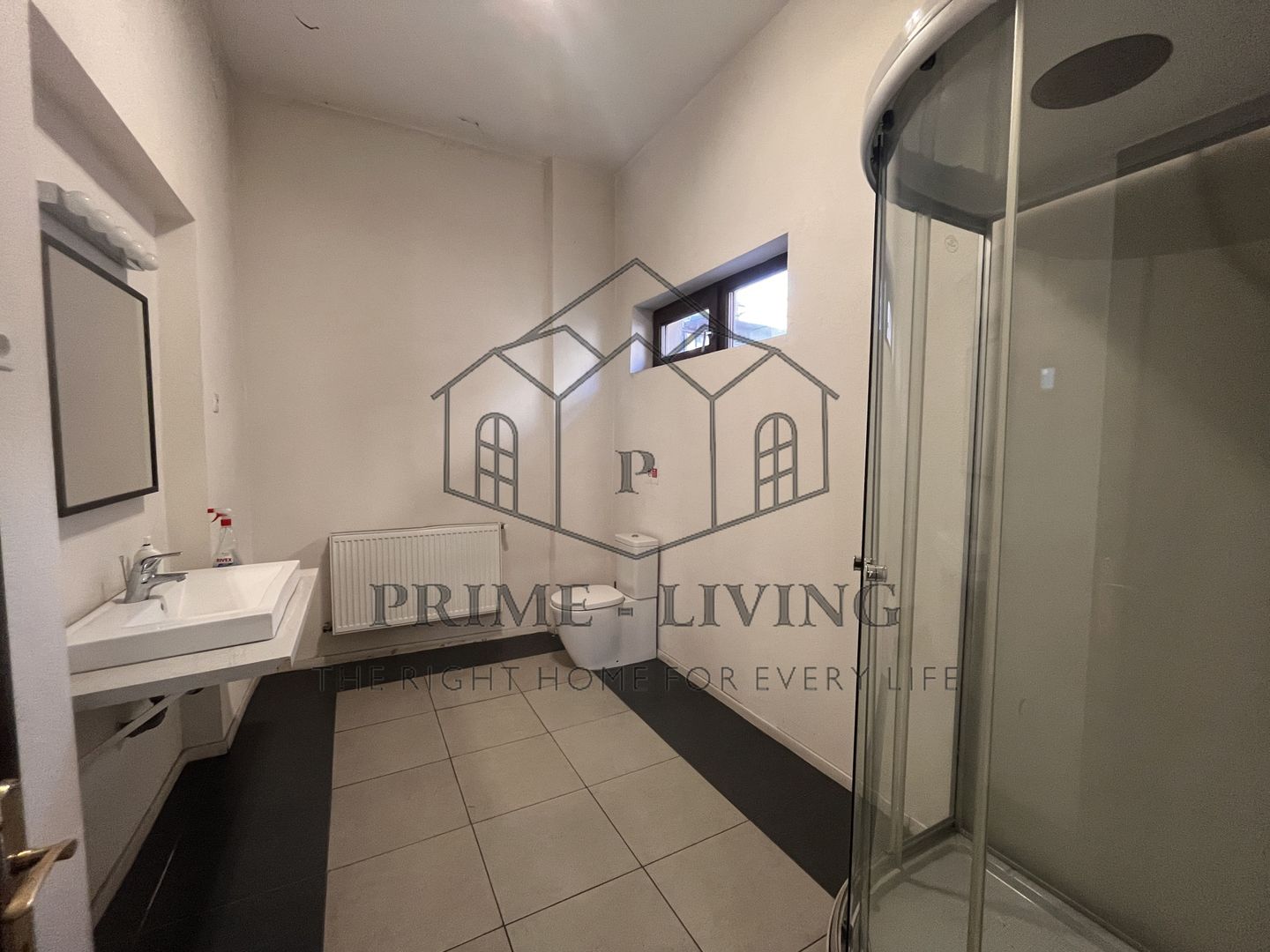 VILA INTERBELICĂ LA INCHIRIERE IN ZONA 1 MAI - Poză 7