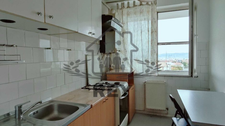 Proprietar - vand apartament 2 camere Sibiu-Bd.Mihai Viteazul - Poză 3