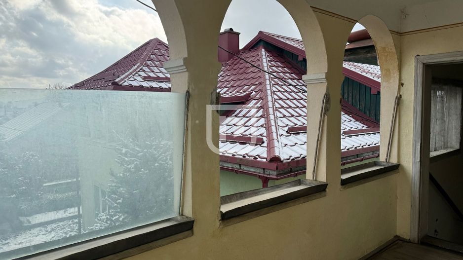 De vanzare casa, atelier fierarie, 4 anexe - 2507 mp in Manastirea Humorului - Poză 10