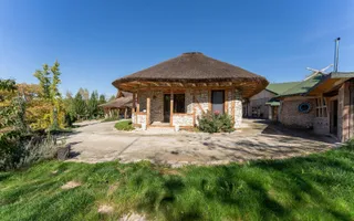 De vanzare casa unica pe teren de 3400mp, cu iaz si gradina - Borhanci - Poză 14