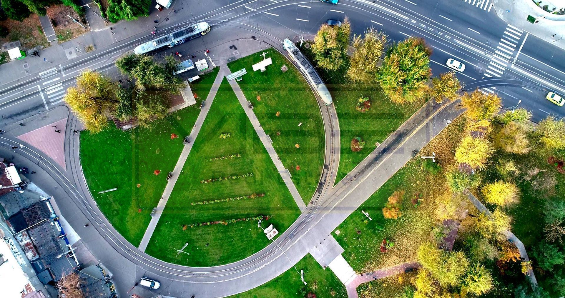 Apartament 2 camere decomandat zona Podul de Fier - Poză 18