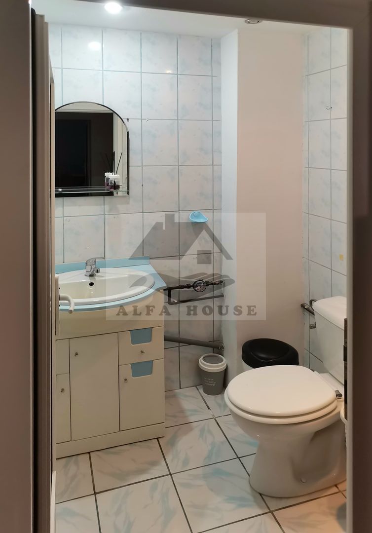 Apartament cu trei camere, zona Racadau 74 mp - parcul Trandafirilor - Poză 18
