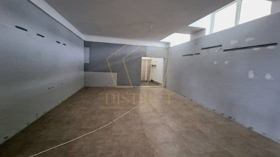 Spatiu Comercial tip Hala I Zona Circumvalatiunii - Poză 2