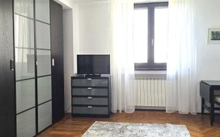 Garsonieră Piața Romană | Centrală proprie | Fără risc seismic - Poză 2