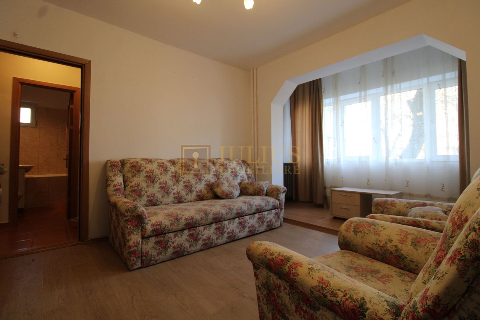 3 camere, Torontalului-vis a vis de Iulius Mall, centrala proprie - Poză 2