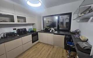 Vilă modernă, nouă, de închiriat în Micești, între Pitești și Mioveni - Poză 11