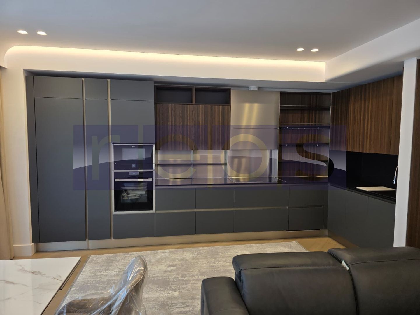 VANZARE APARTAMENT 101MP | 3 CAMERE | MOBILAT-UTILAT LUX | TERASA 26MP - Poză 2