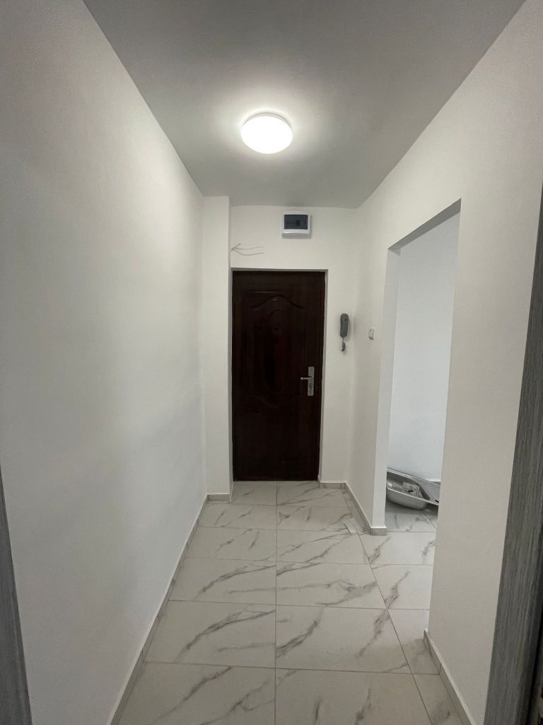 Dambovita- Flavia | 2 Camere | Renovat Complet | Bloc Izolat. - Poză 4
