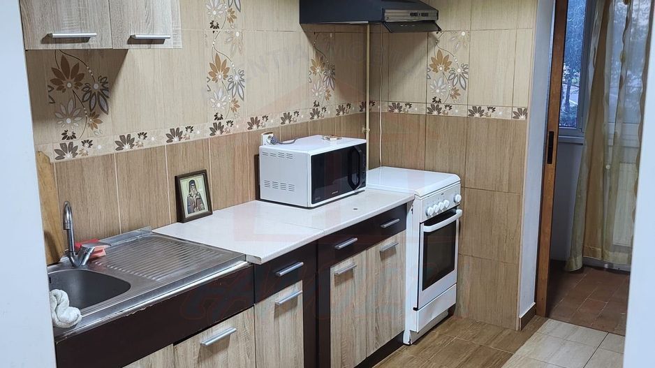 Inchiriere apartament 2 camere, Micro 20, 62 mp, 350 EURO/Luna - Poză 3