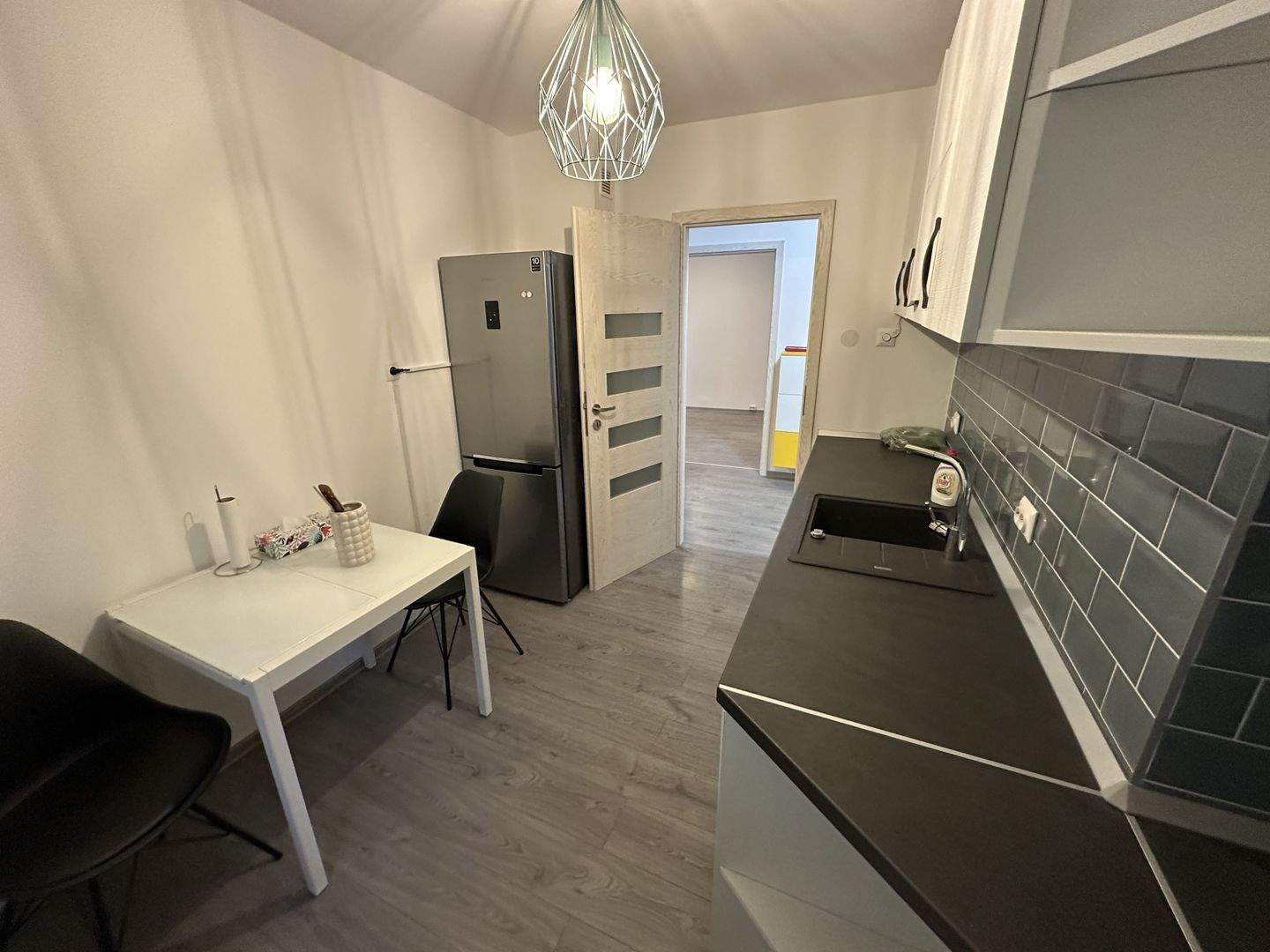 Apartament 3 camere  renovat in zona Lipovei - Poză 8