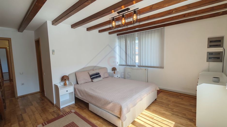 Apartament la casa,  aproape de 700! - Poză 23
