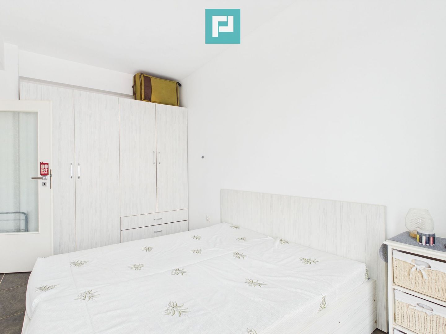 De închiriat apartament cu 3 camere la ARED Uta! - Poză 11