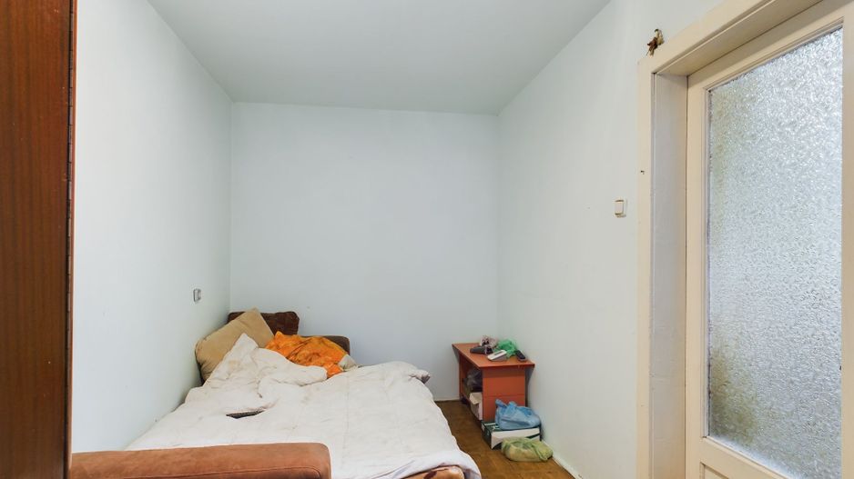 Apartament cu 3 camere în Şagului - Poză 4