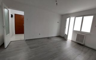 Apartament 2 camere renovat, etaj intermediar, Mănăștur. - Poză 1