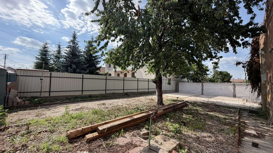 Casă de renovat cu teren 557 mp, central Str. Gh. Barițiu - Carei - Poză 5