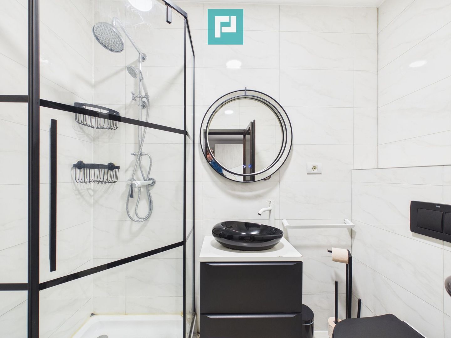 Apartament spațios cu 3 camere, zona centrală - Poză 6