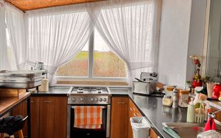 Vilă spațioasă cu 6 camere – Cartierul Viena, Oradea - Poză 7