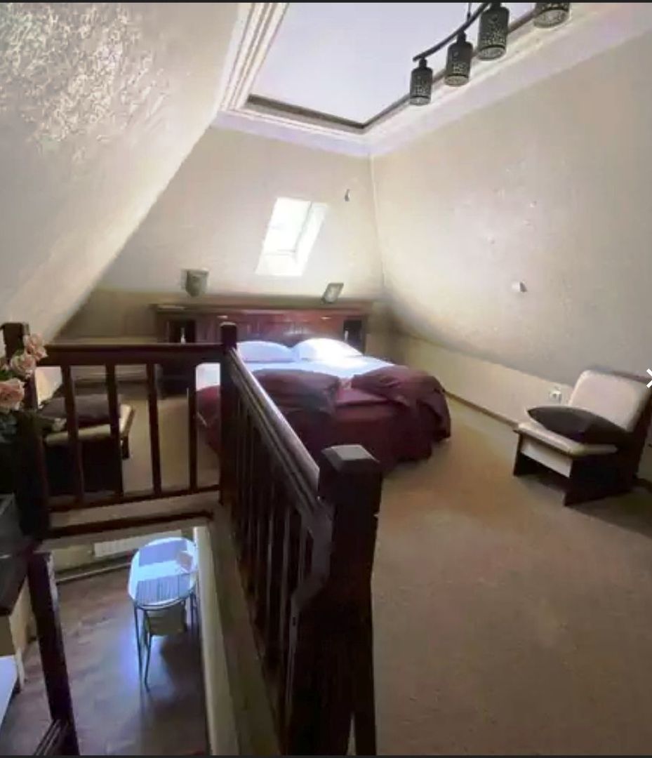 Pensiune cu 18 camere in centrul Brasovului - Poză 5