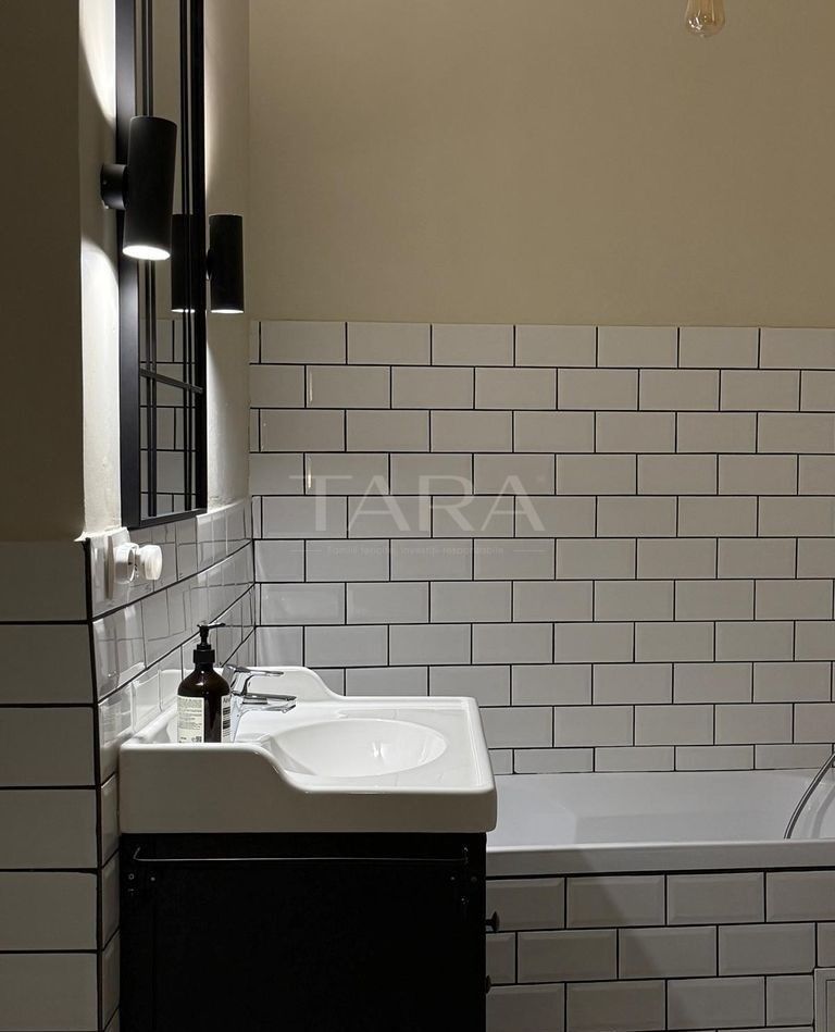 Apartament in imobil istoric, zona centrală in Cluj-Napoca, mobilat. - Poză 8