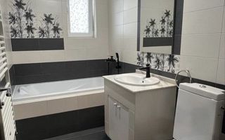 Apartament renovat recent și parcare proprie, zona Florilor. - Poză 6