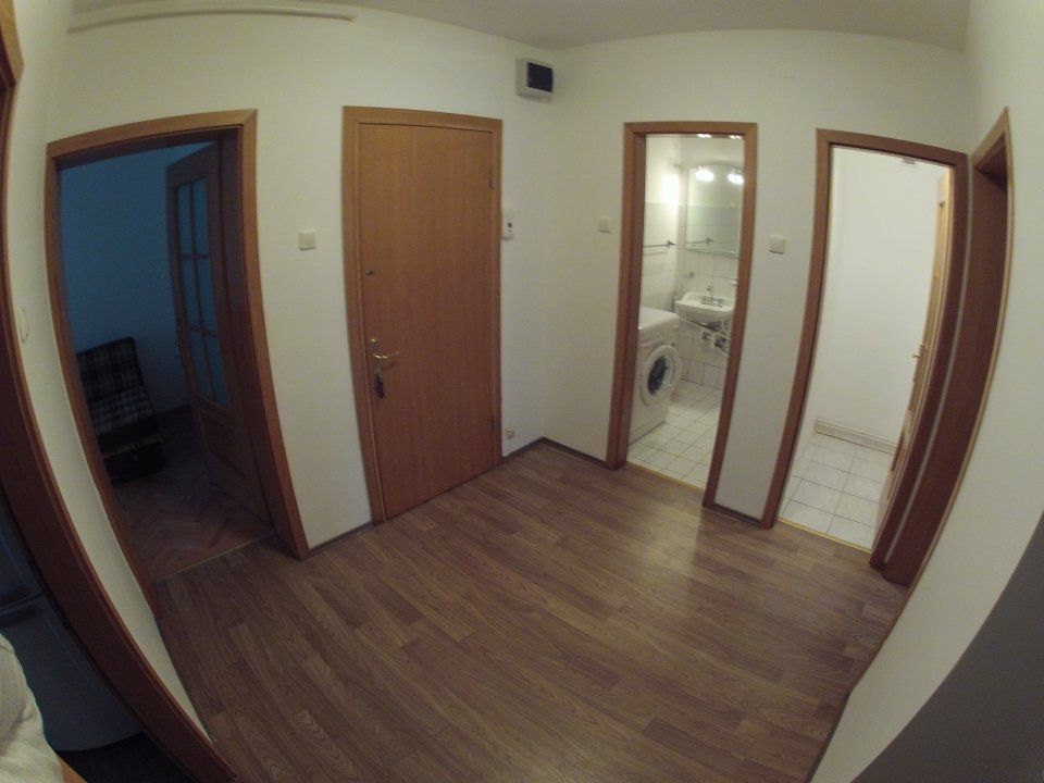 Apartament 3 camere + 2 bai in bloc vila.de 4 etaje, Racadau - Poză 1