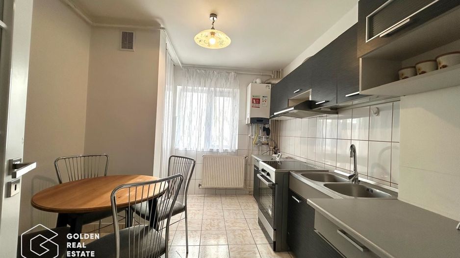 Apartament cu 3 camere, etaj 3, zona 300 Micalaca - Poză 3