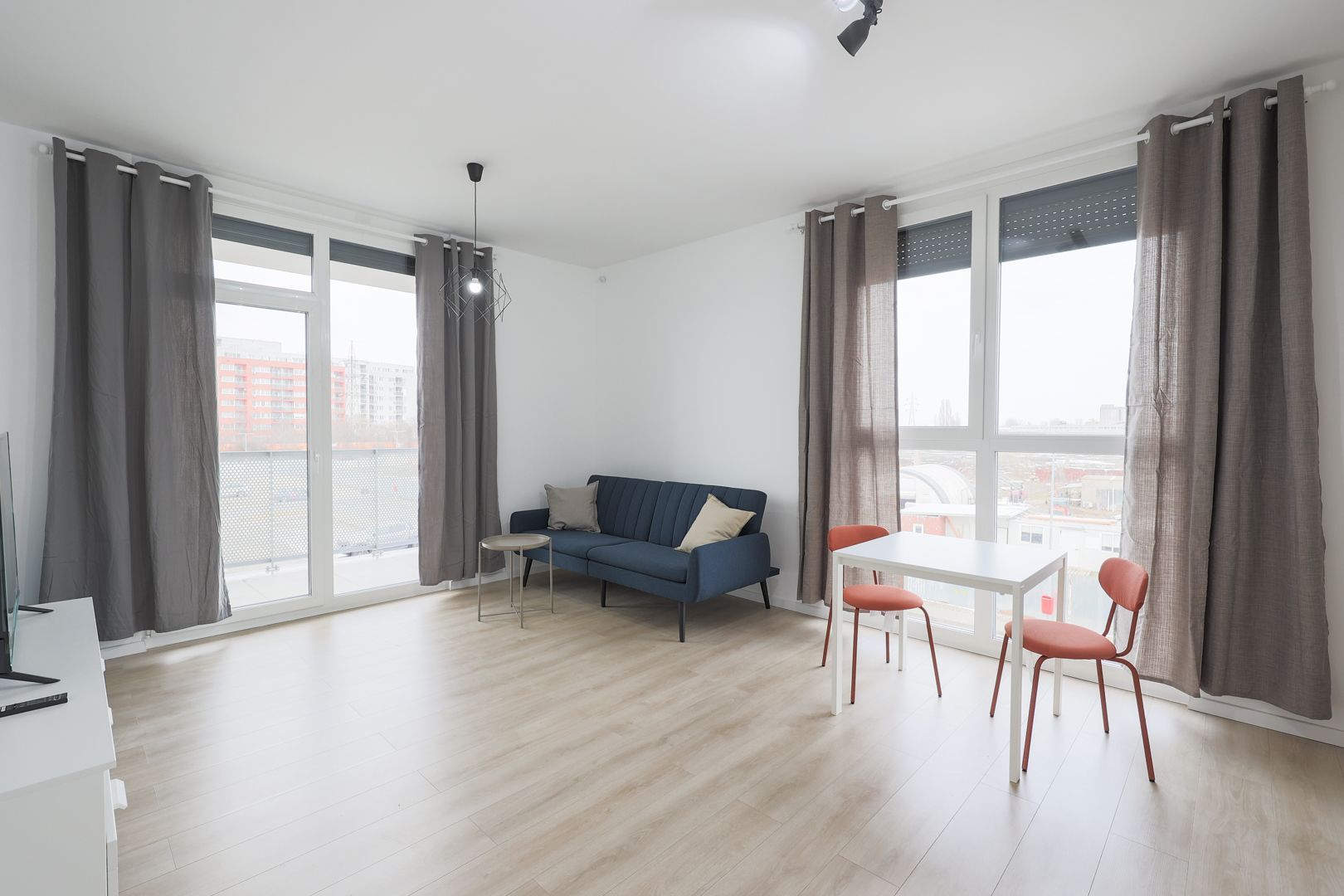 INCHIRIAT! Apartament 2 camere ARED, la prima închiriere! - Poză 2