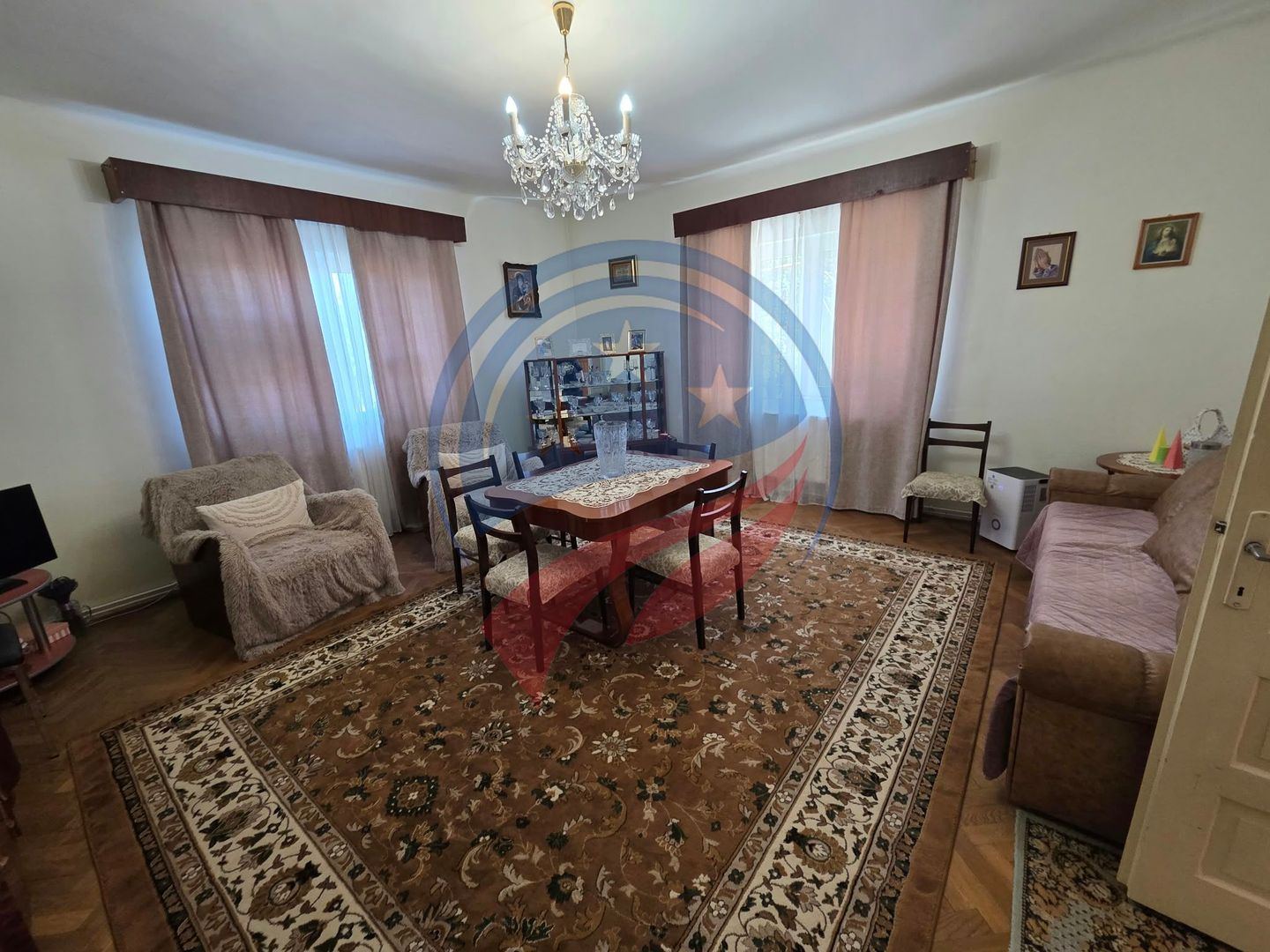 Casă tip duplex de vânzare – 217 mp, teren 897 mp, zona centrală Luduș - Poză 5