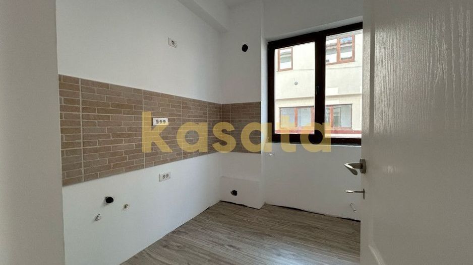 Super pret I Casa tip duplex P+1 I 4 camere I 3 bai I Balotesti - Poză 9