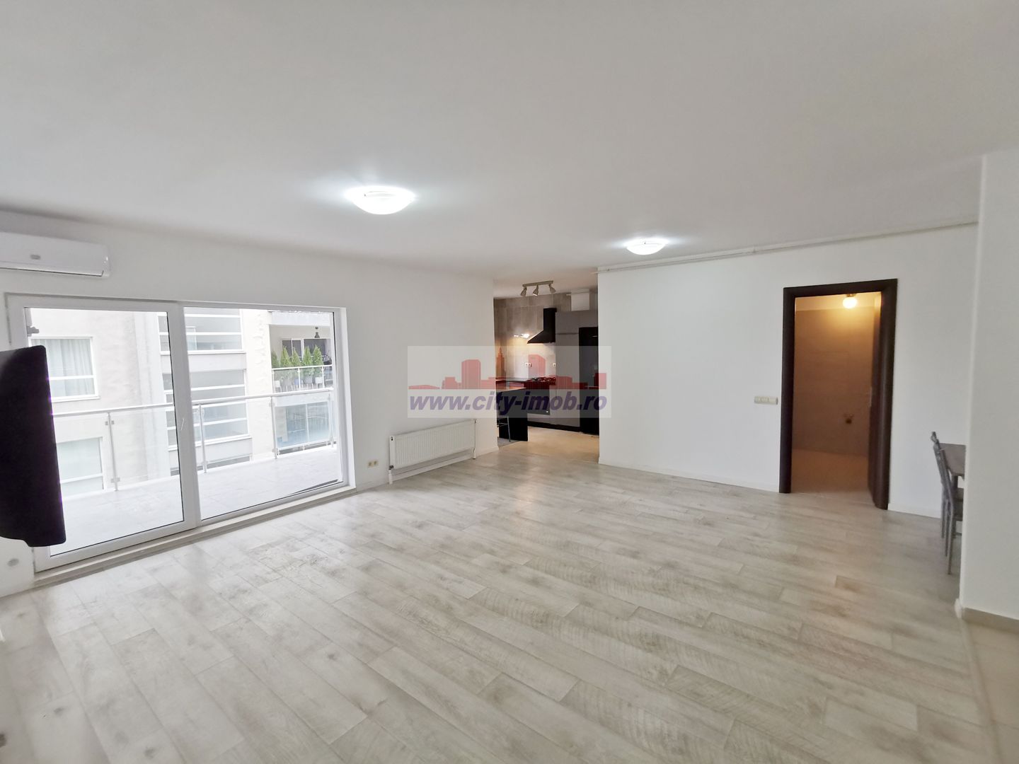 Vanzare Apartament 4 camere Baneasa - Poză 31