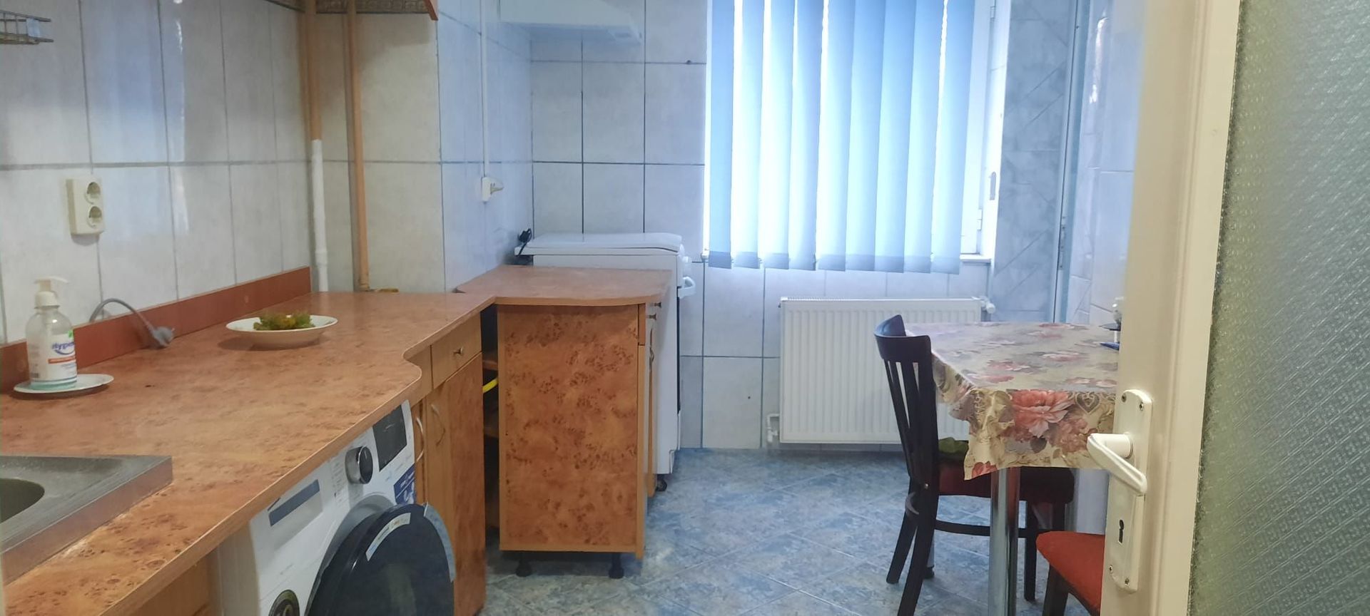 De inchiriat apartament cu 2 camere, Tiglina 2, et. 1, 350 euro - Poză 2