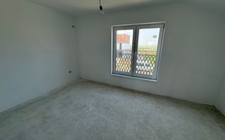 Comision 0%. Finisaje la alegere. Toate utilitatile. Strada asfaltata. - Poză 18