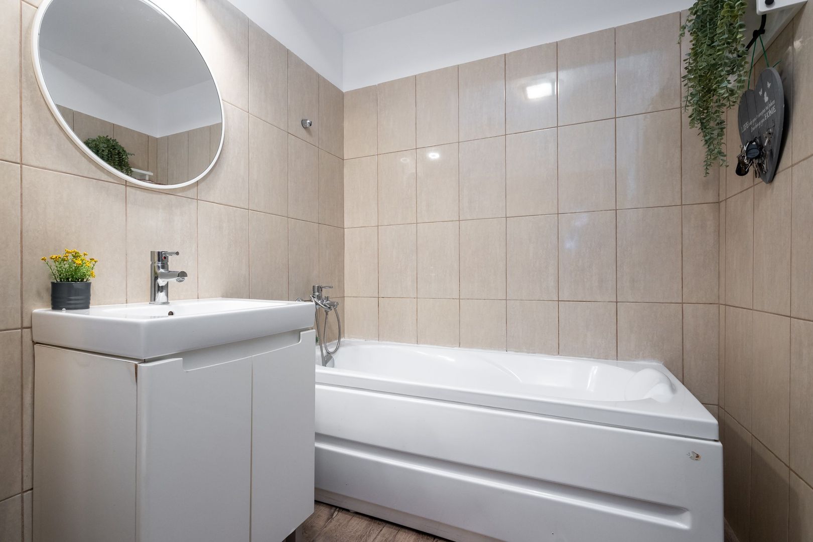 COMISION0% - 2 camere - curte 36mp - loc parcare - Ozana - str. Fetesti - Poză 18