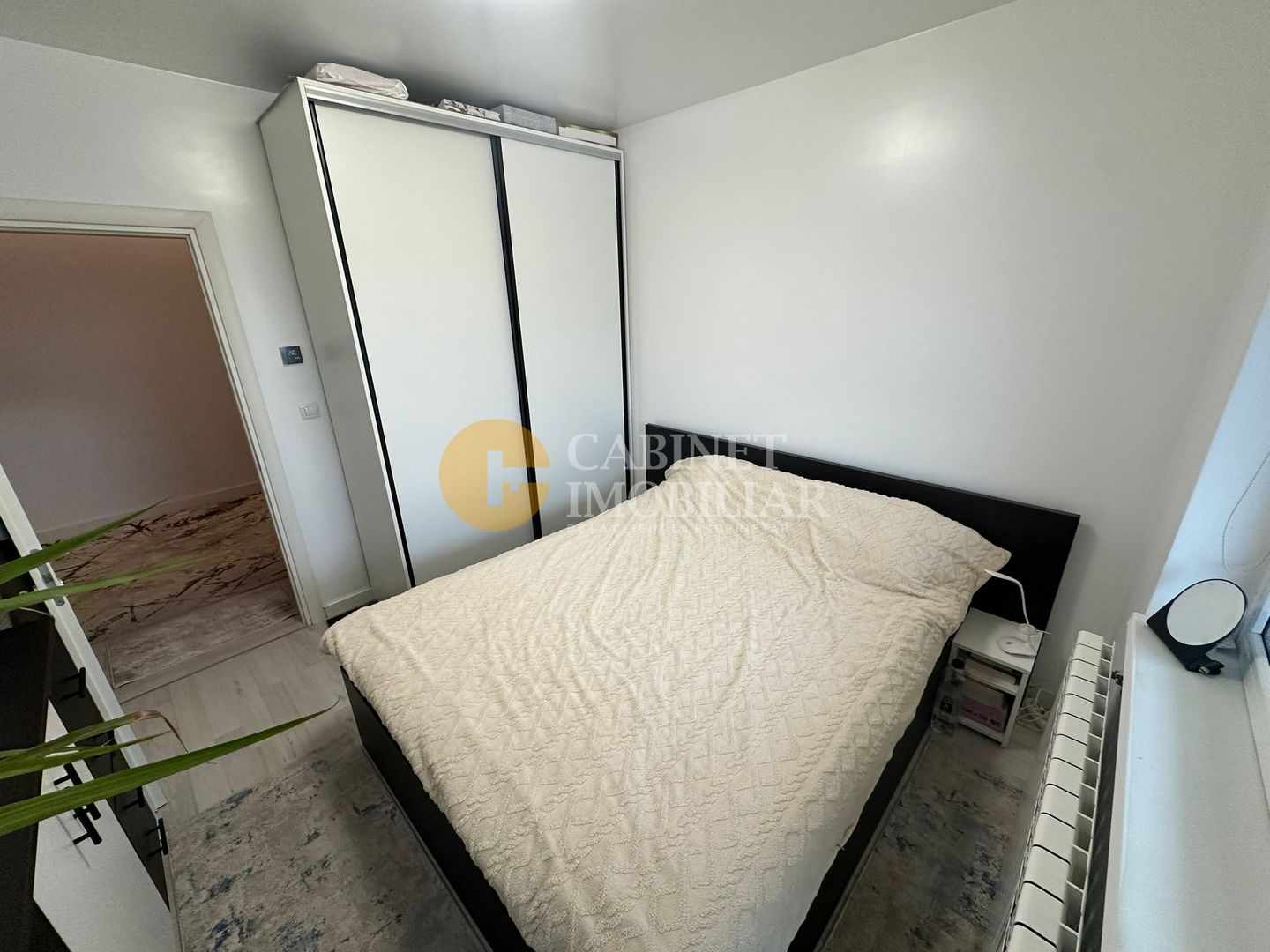 TATARASI - BLOC NOU INTABULAT - ETAJ INTERMEDIAR - MOBILAT SI UTILAT - Poză 1