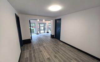 Spațiu comercial renovat, vitrină 10 m, bulevard principal, parter - Poză 3