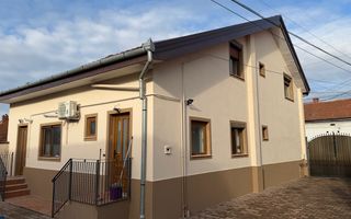 Investitie sau Locuit complex rezidential 4 apartamente cu 3 cam zona centrala - Poză 1