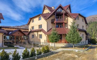 Pensiune 20 camere Bran langa castel - Poză 1