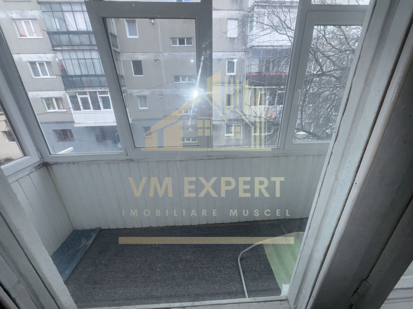 APARTAMENT 2 CAMERE ETAJ 2 CAMPULUNG VIȘOI - Poză 11