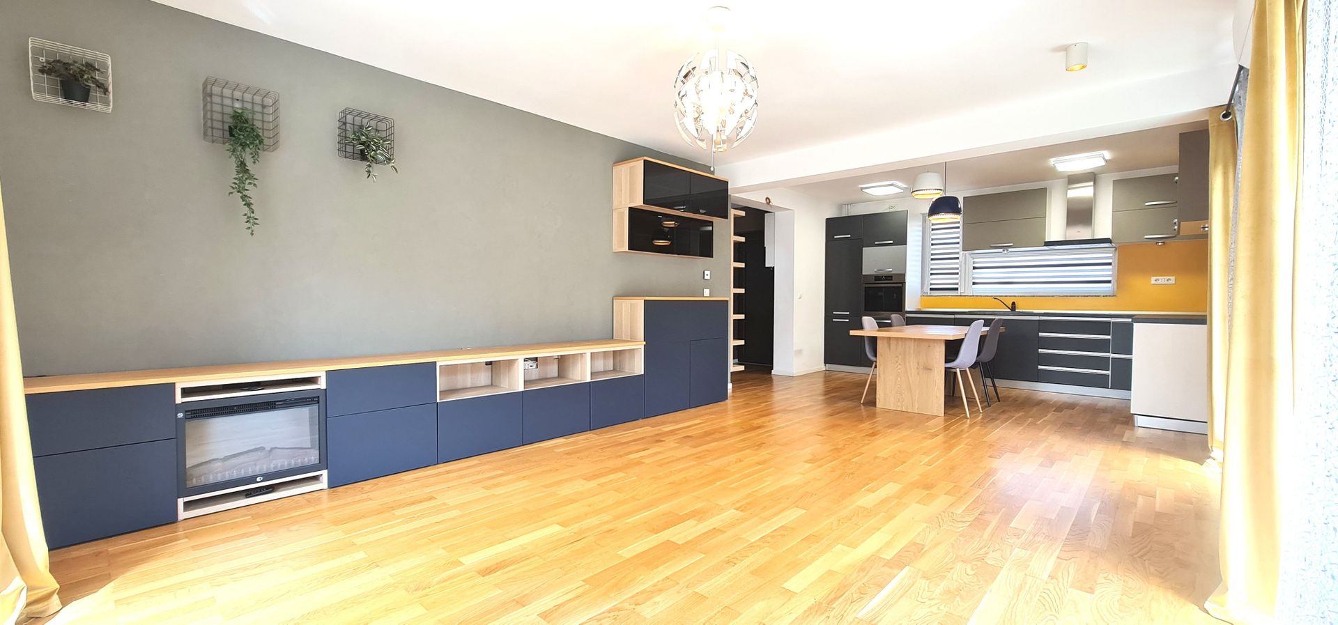 Casa semimobilata semiutilata modern cartier Izvor Tarlungeni Brasov - Poză 1