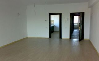 De vanzare apartament 3 camere| Voluntari |spatios cu vedere la padure - Poză 5