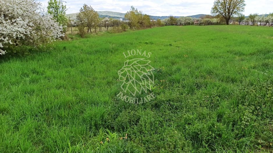 Teren intravilan 2515 mp cu utilitati- Zona Valea Castailor - Poză 1