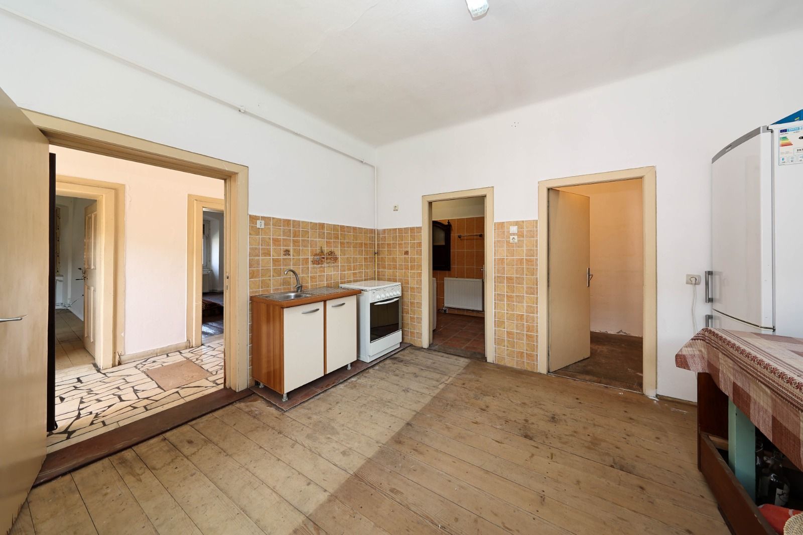 Casă Săsească Autentică cu Șură Impresionantă în Cristian – Teren 2729mp - Poză 25