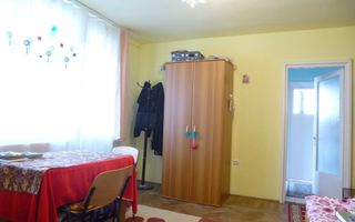 Apartament 3 camere de închiriat în Copou - Codrescu, aproape de Universitatea Cuza - Poză 1