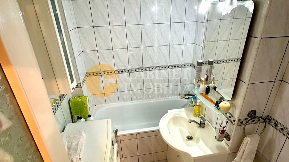 3 Camere DECOMANDAT - ETAJ 1 - Zona Mircea Cel Batran - Poză 5