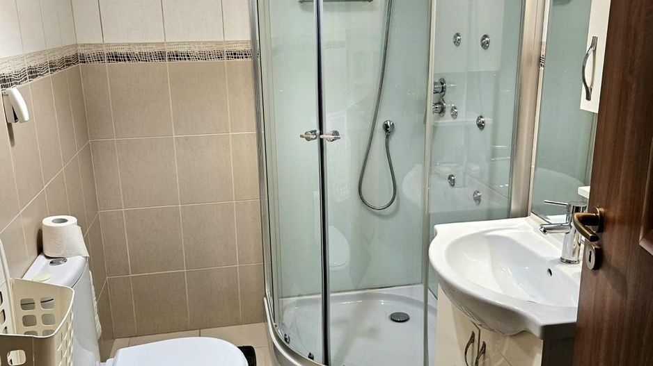 Apartament 3 camere, deosebit in Otopeni, Str. Ferme F - Poză 13