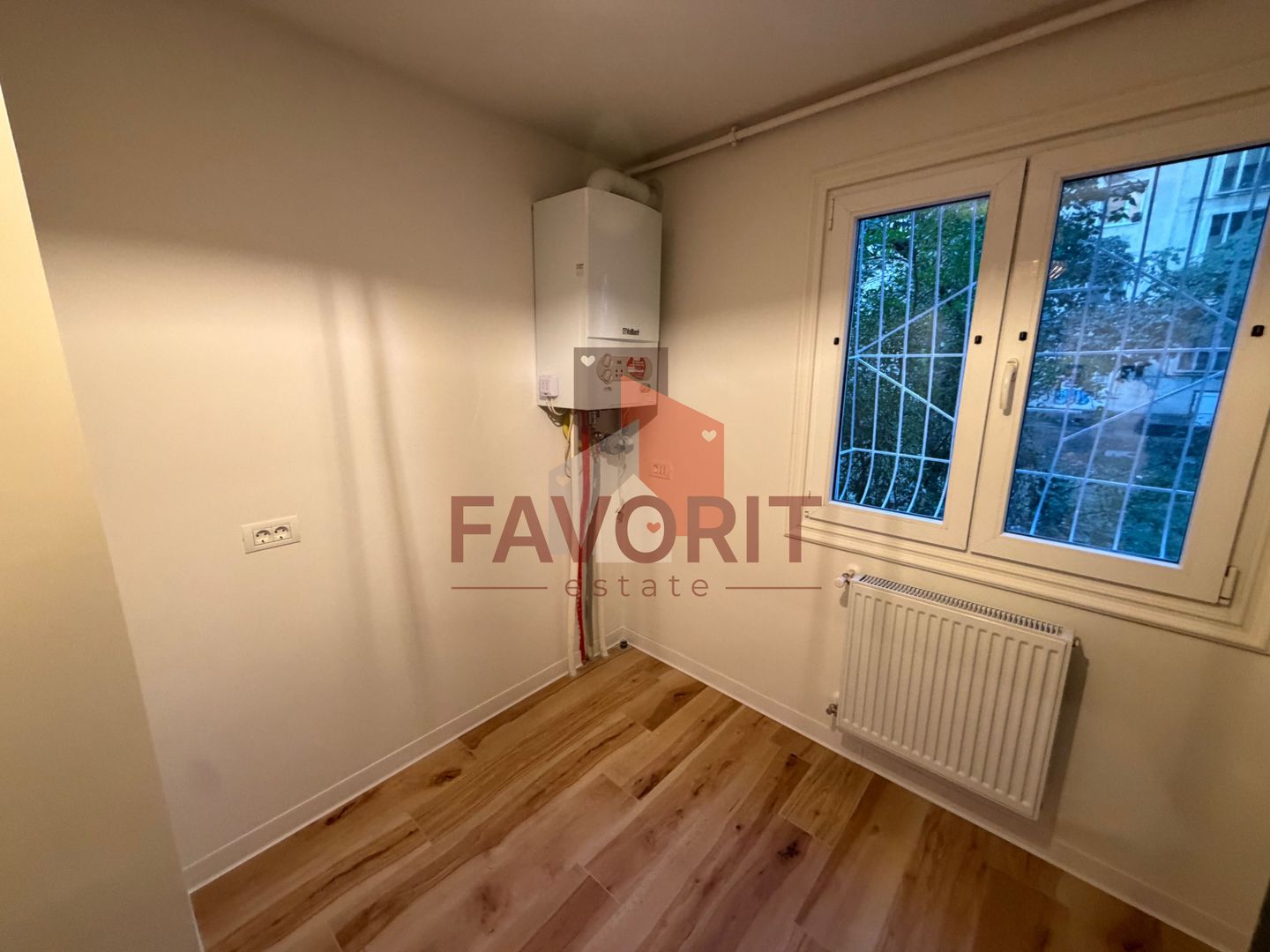 Disponibil imediat. Centrala proprie. Renovat integral - Poză 2