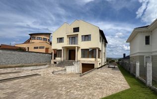 Casa individuala | Pensiune | 560 mp | 1450 mp teren | Cetate